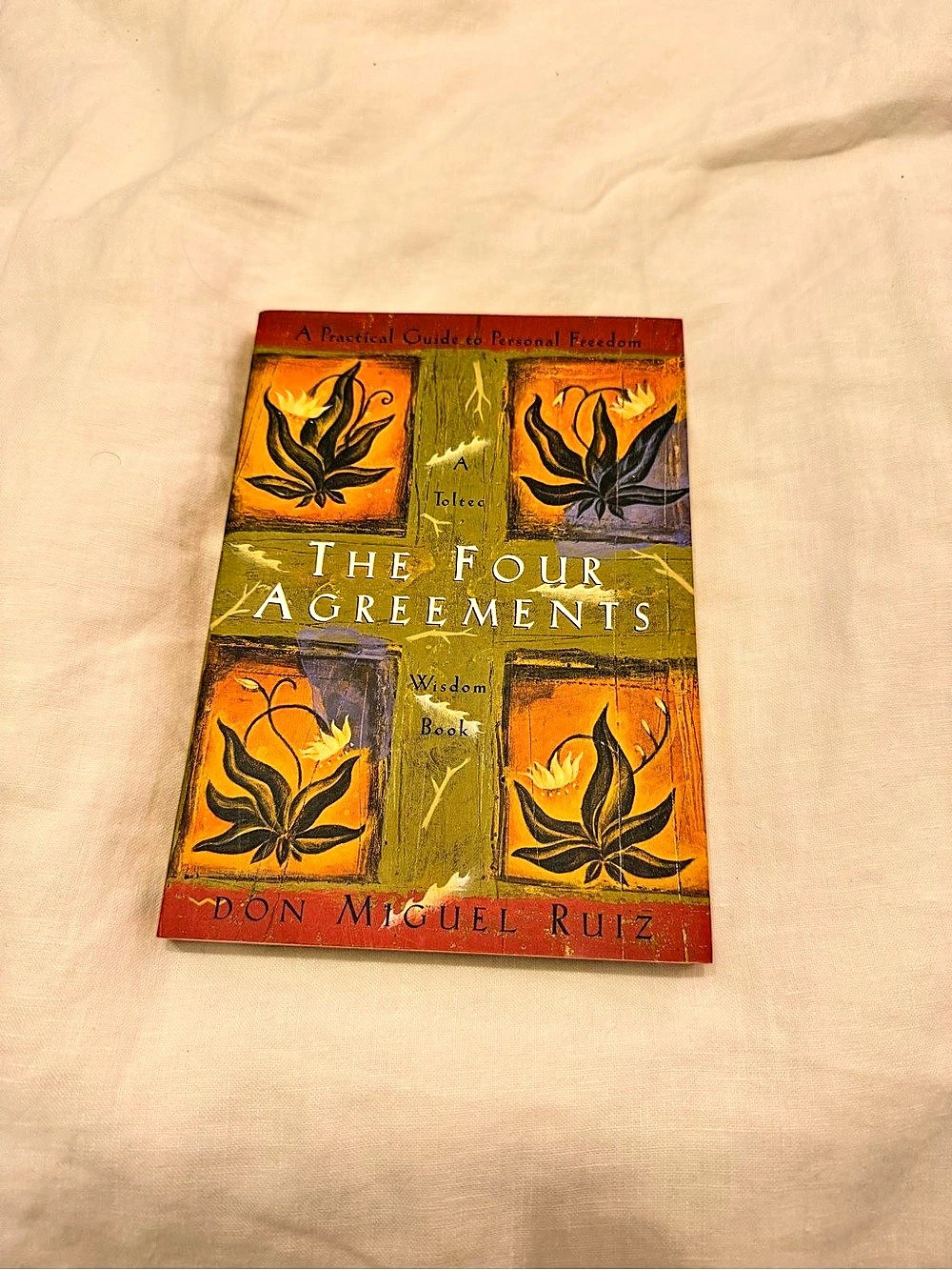 Amber-Allen Publishing The Four Agreements: A Practical Guide to Personal